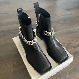 SOLD NEW square toe boots silver chain + zipper 38